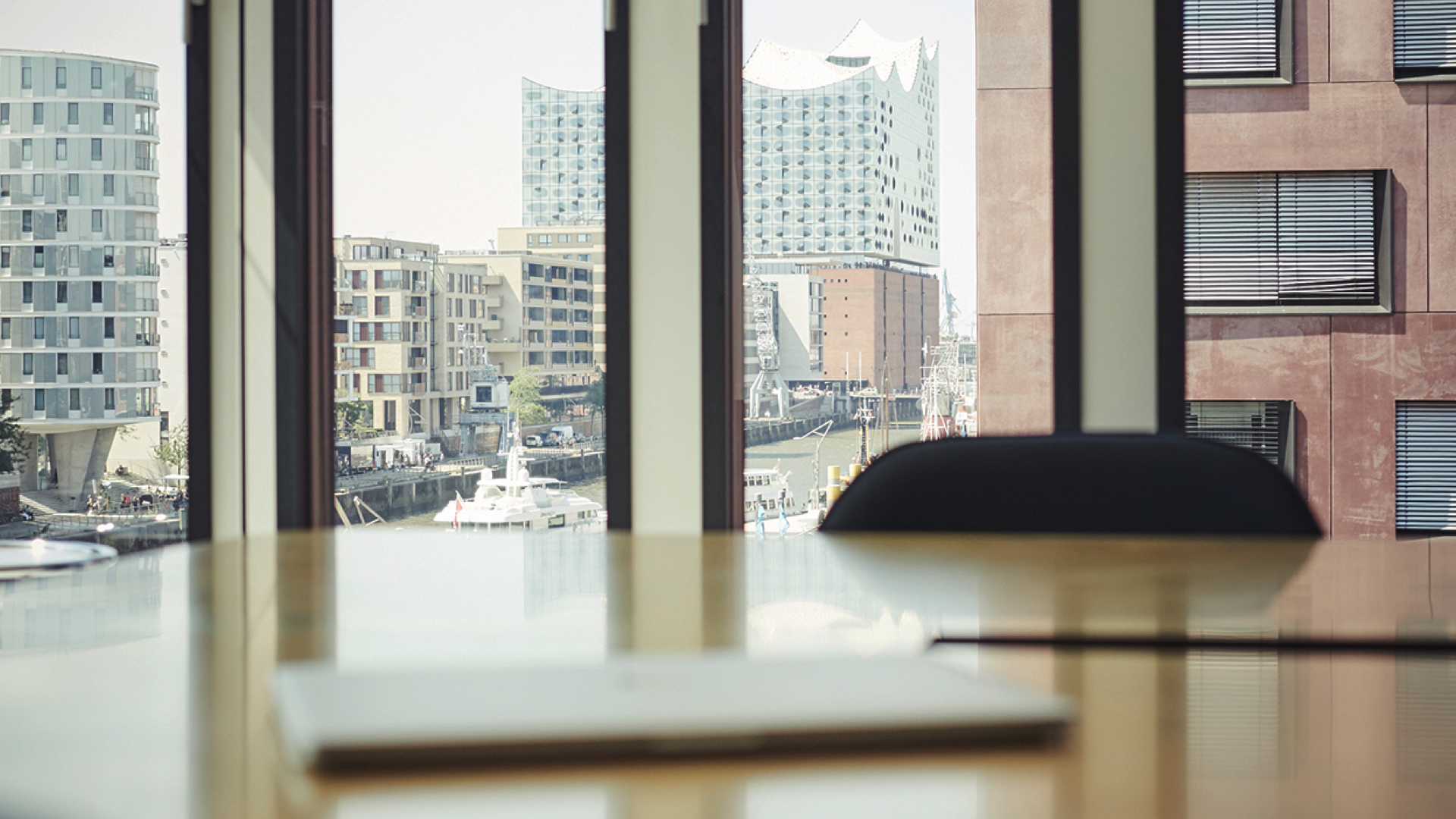 Office with Elbphilharmonie in the background