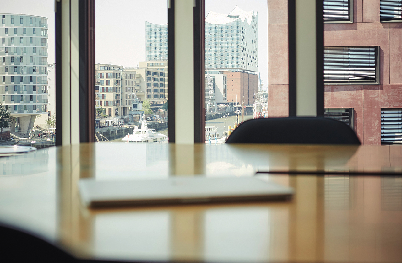 Office with Elbphilharmonie in the background